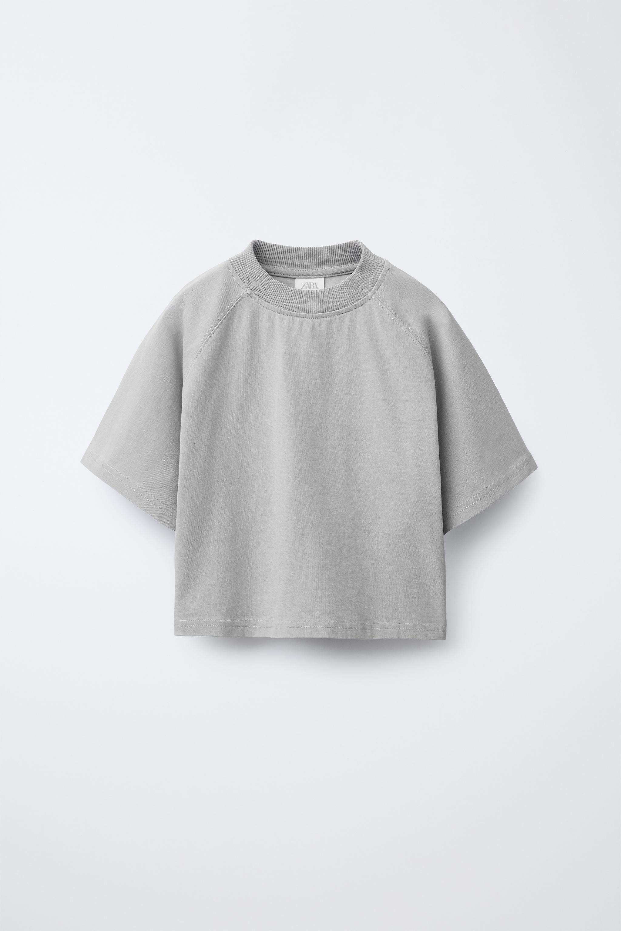 ENSEMBLE T-SHIRT ET BERMUDA TEINT EN PIÈCE